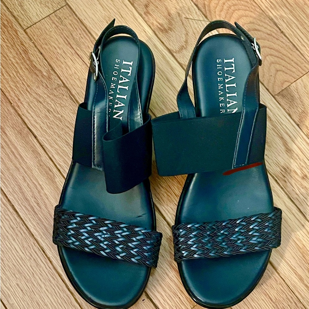 Italian Shoemakers Women's Black Woven Strap Sandals